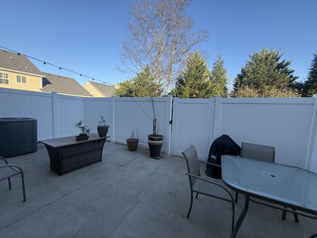 2209 Hard Spun Ct, Murfreesboro, TN 37128