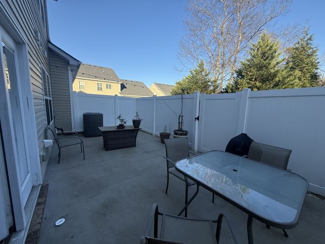 2209 Hard Spun Ct, Murfreesboro, TN 37128