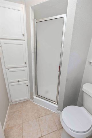 712 Springhill Drive, Hurst, TX 76054