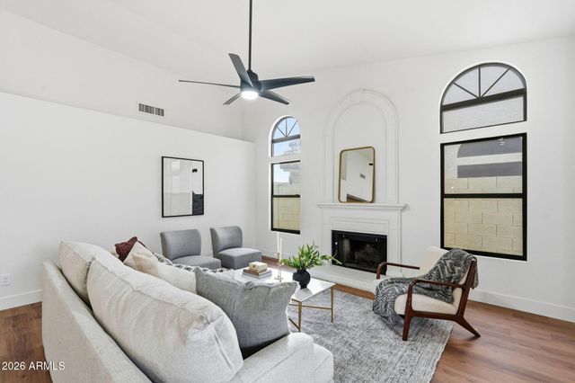 10930 W COTTONWOOD Lane, Avondale, AZ 85392