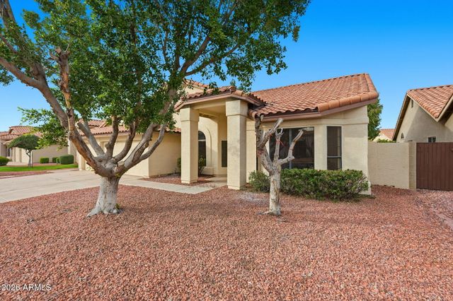 10930 W COTTONWOOD Lane, Avondale, AZ 85392