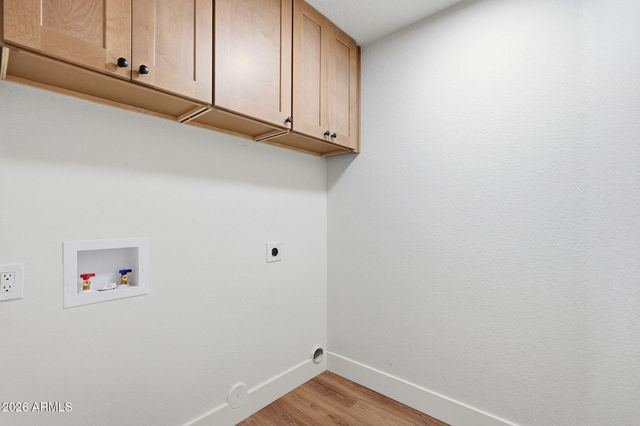 10930 W COTTONWOOD Lane, Avondale, AZ 85392