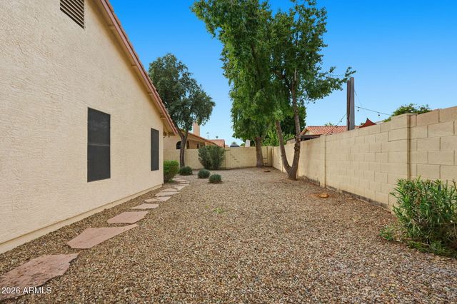 10930 W COTTONWOOD Lane, Avondale, AZ 85392