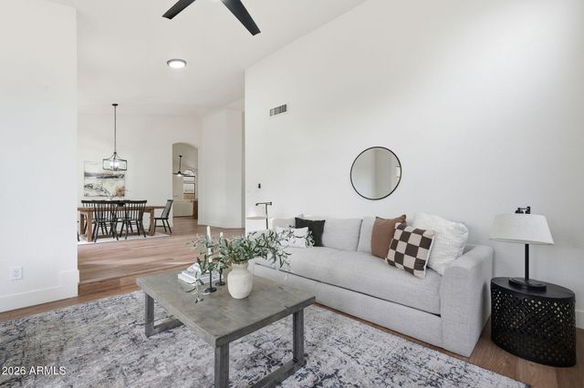 10930 W COTTONWOOD Lane, Avondale, AZ 85392