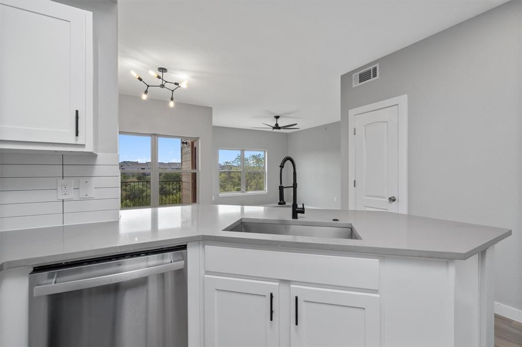 2320 Gracy Farms LN 1423, Austin, TX 78758