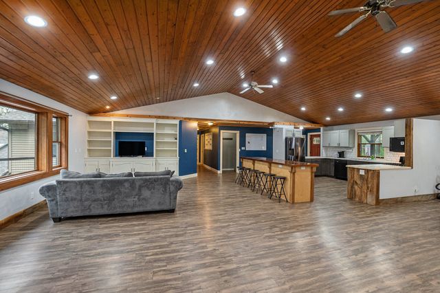 1977 E 40th Street, Everett Twp, MI 49349