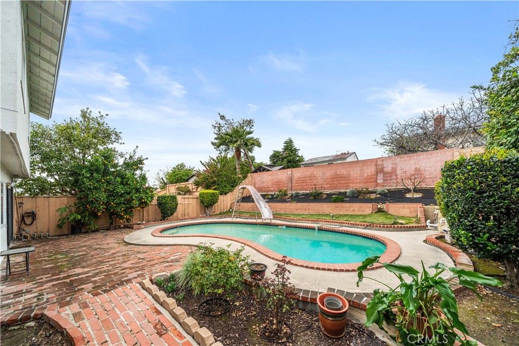 Image 18 of property listing at 1725 Fairridge, West Covina, CA 91792