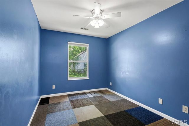 1620 Gallaher Avenue, St Charles, MO 63301
