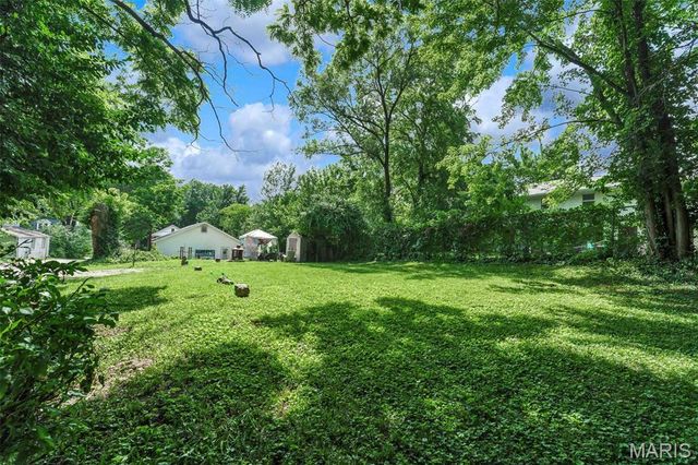 1620 Gallaher Avenue, St Charles, MO 63301