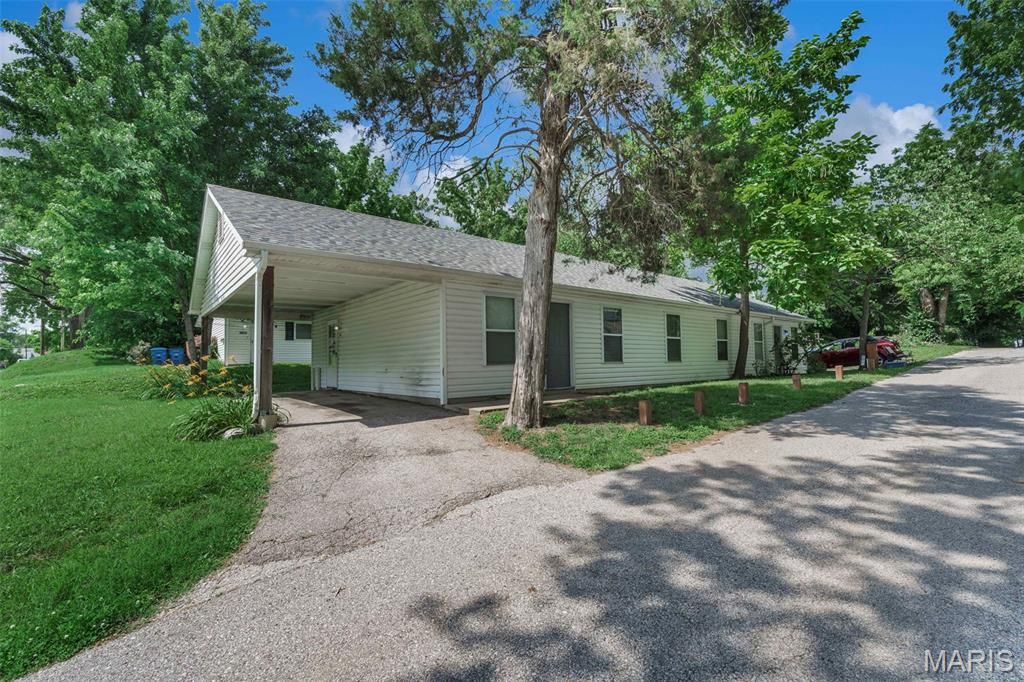 1620 Gallaher Avenue, St Charles, MO 63301