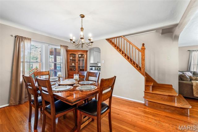 9135 Vasel Drive, St Louis, MO 63123