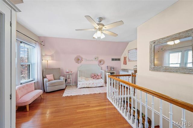 9135 Vasel Drive, St Louis, MO 63123