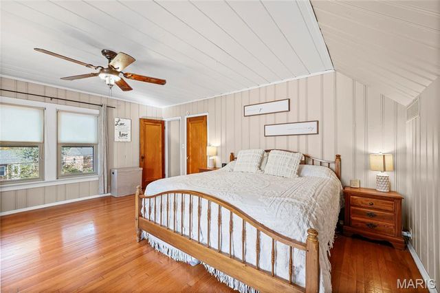 9135 Vasel Drive, St Louis, MO 63123