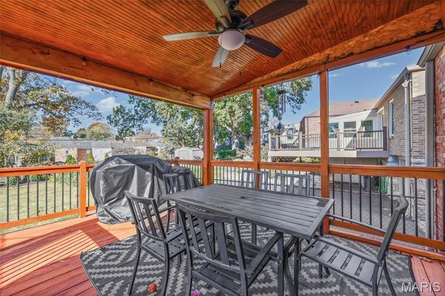 9135 Vasel Drive, St Louis, MO 63123