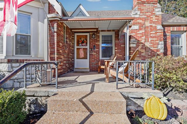 9135 Vasel Drive, St Louis, MO 63123