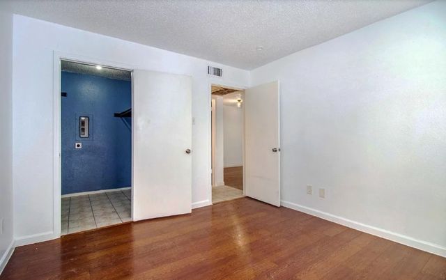 8110 Skillman Street 1020, Dallas, TX 75231