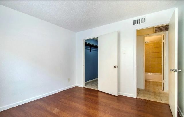 8110 Skillman Street 1020, Dallas, TX 75231