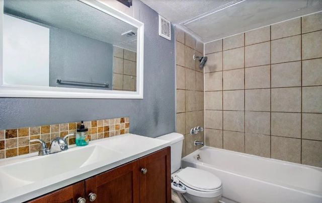 8110 Skillman Street 1020, Dallas, TX 75231