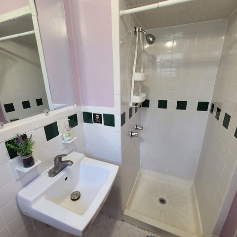 24 63RD ST, West New York, NJ 07093