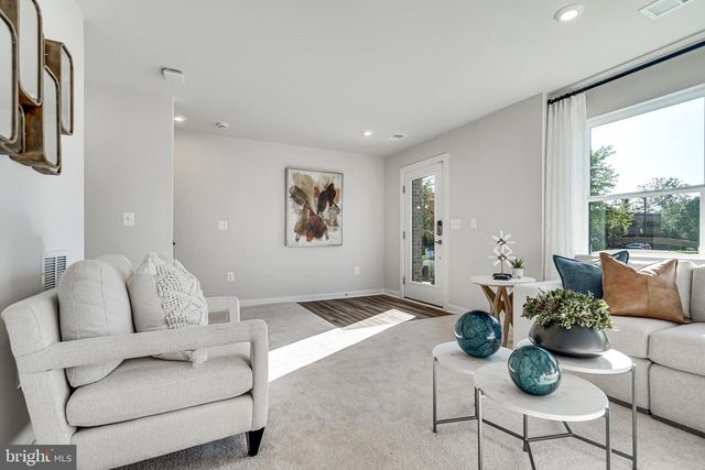 232 CHIANTI TER SE, Leesburg, VA 20175