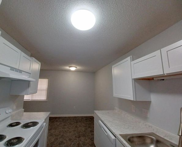 202 Oakmont Avenue C, Ladson, SC 29456