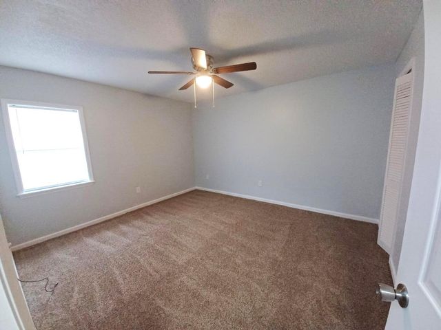 202 Oakmont Avenue C, Ladson, SC 29456