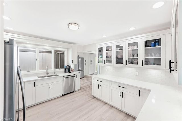 134 16th AVE S, Naples, FL 34102