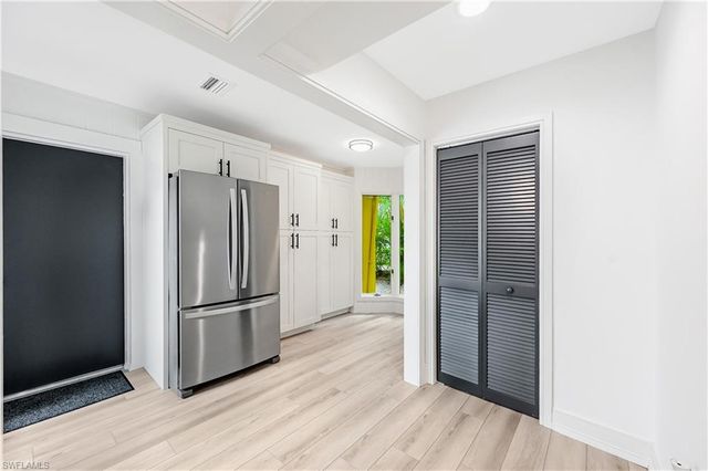 134 16th AVE S, Naples, FL 34102