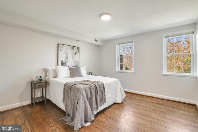 4894 28TH ST S, Arlington, VA 22206