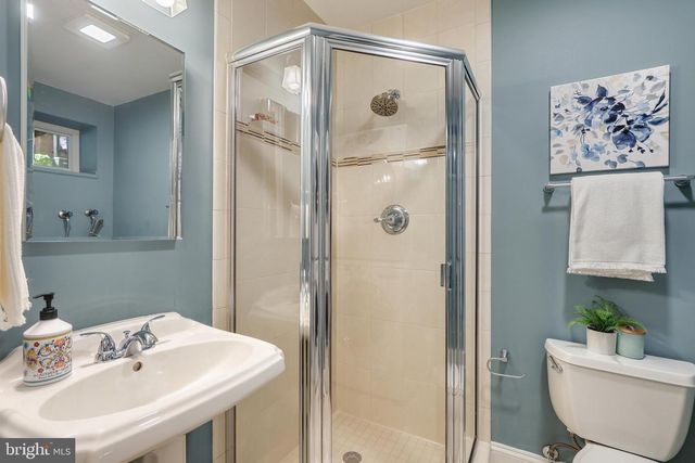 4894 28TH ST S, Arlington, VA 22206