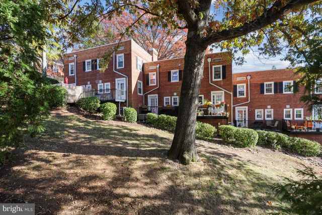 4894 28TH ST S, Arlington, VA 22206