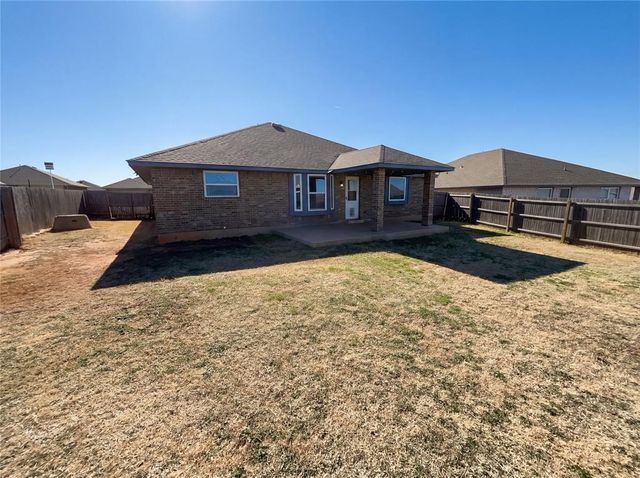 11017 NW 95th Street, Yukon, OK 73099