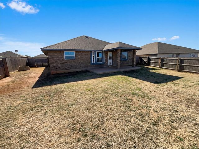 11017 NW 95th Street, Yukon, OK 73099