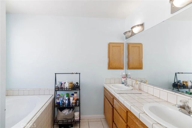 18936 Rocksprings, Hesperia, CA 92345