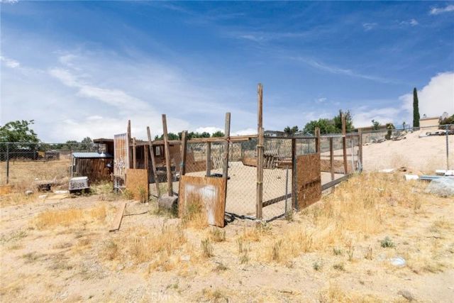 18936 Rocksprings, Hesperia, CA 92345