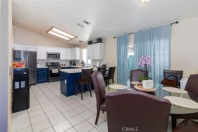 18936 Rocksprings, Hesperia, CA 92345