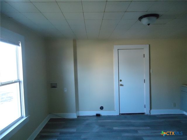 1101 S 33rd Street, Temple, TX 76504