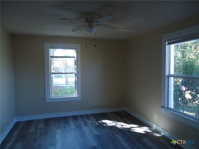 1101 S 33rd Street, Temple, TX 76504