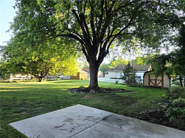 325 Delong, Emmaus Boro, PA 18049