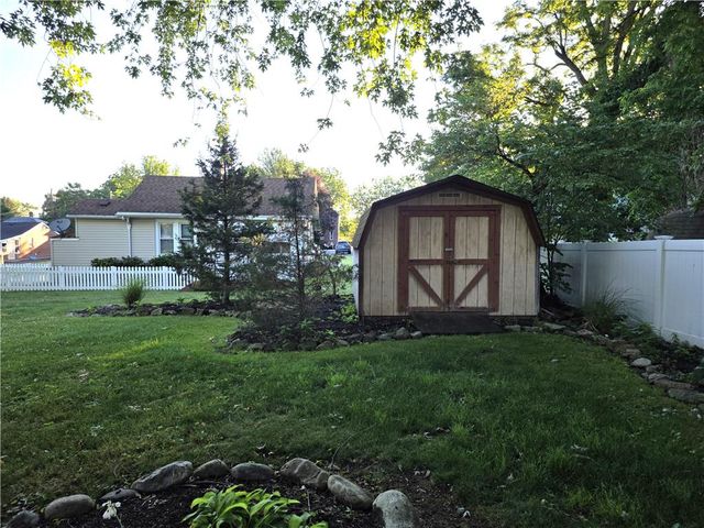 325 Delong, Emmaus Boro, PA 18049