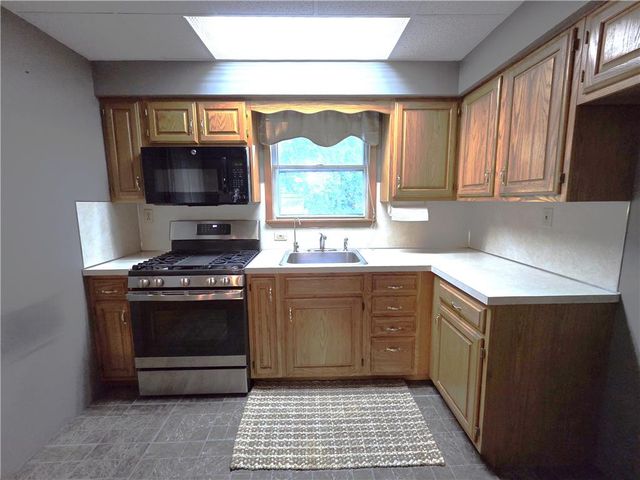 325 Delong, Emmaus Boro, PA 18049