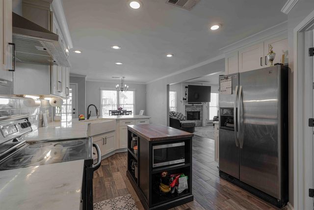 439 BOWLING BROOK DR, Collierville, TN 38017