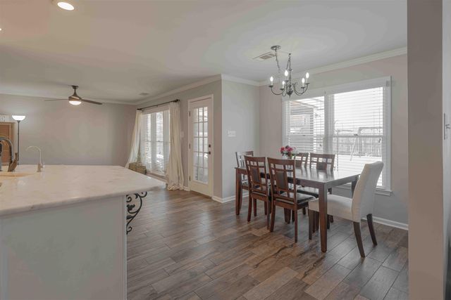 439 BOWLING BROOK DR, Collierville, TN 38017