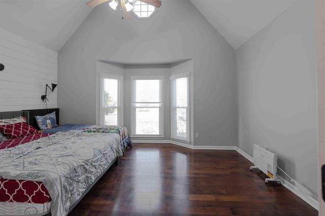 439 BOWLING BROOK DR, Collierville, TN 38017