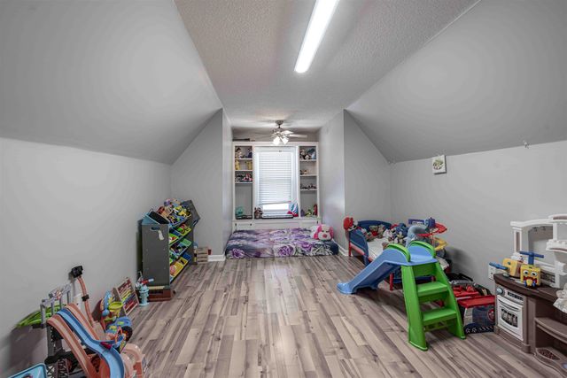 439 BOWLING BROOK DR, Collierville, TN 38017