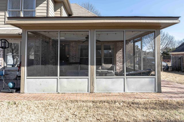 439 BOWLING BROOK DR, Collierville, TN 38017