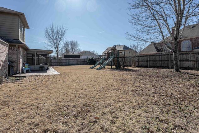 439 BOWLING BROOK DR, Collierville, TN 38017