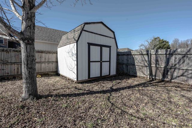 439 BOWLING BROOK DR, Collierville, TN 38017