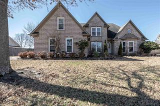 439 BOWLING BROOK DR, Collierville, TN 38017