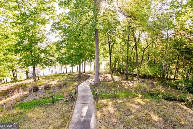 194 Sugar Cane Drive, Hartwell, GA 30643